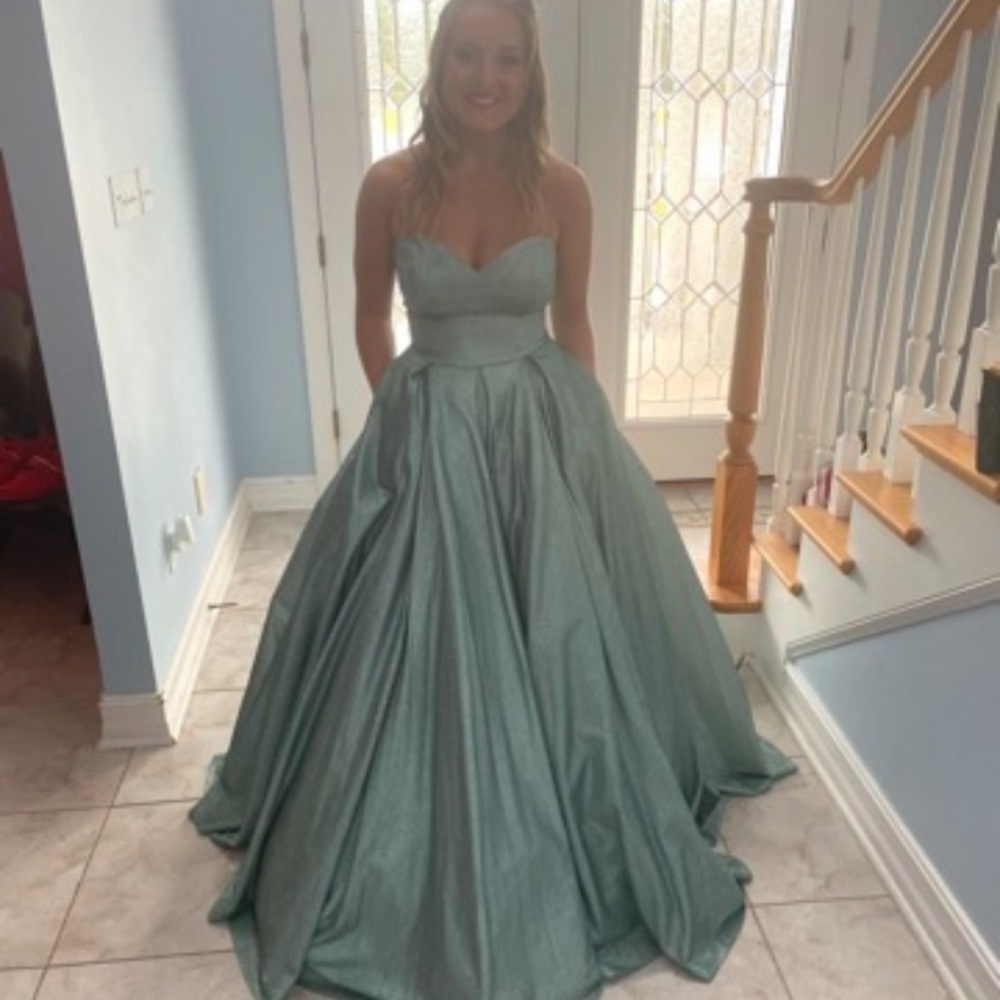 Sherri hill prom gown dress, worn once, excellent condition.